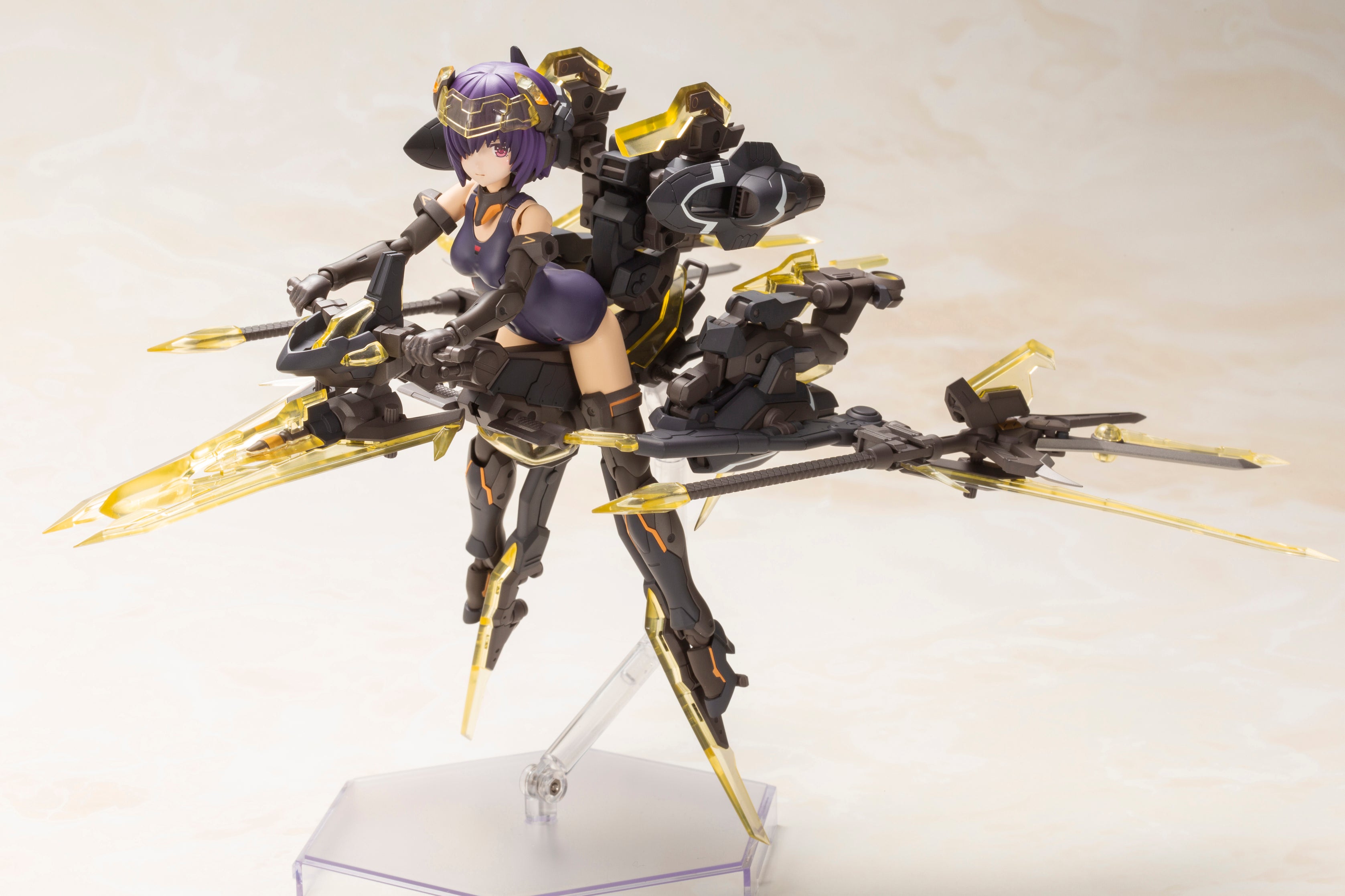 FRAME ARMS GIRL HRESVELGR=ALBAS