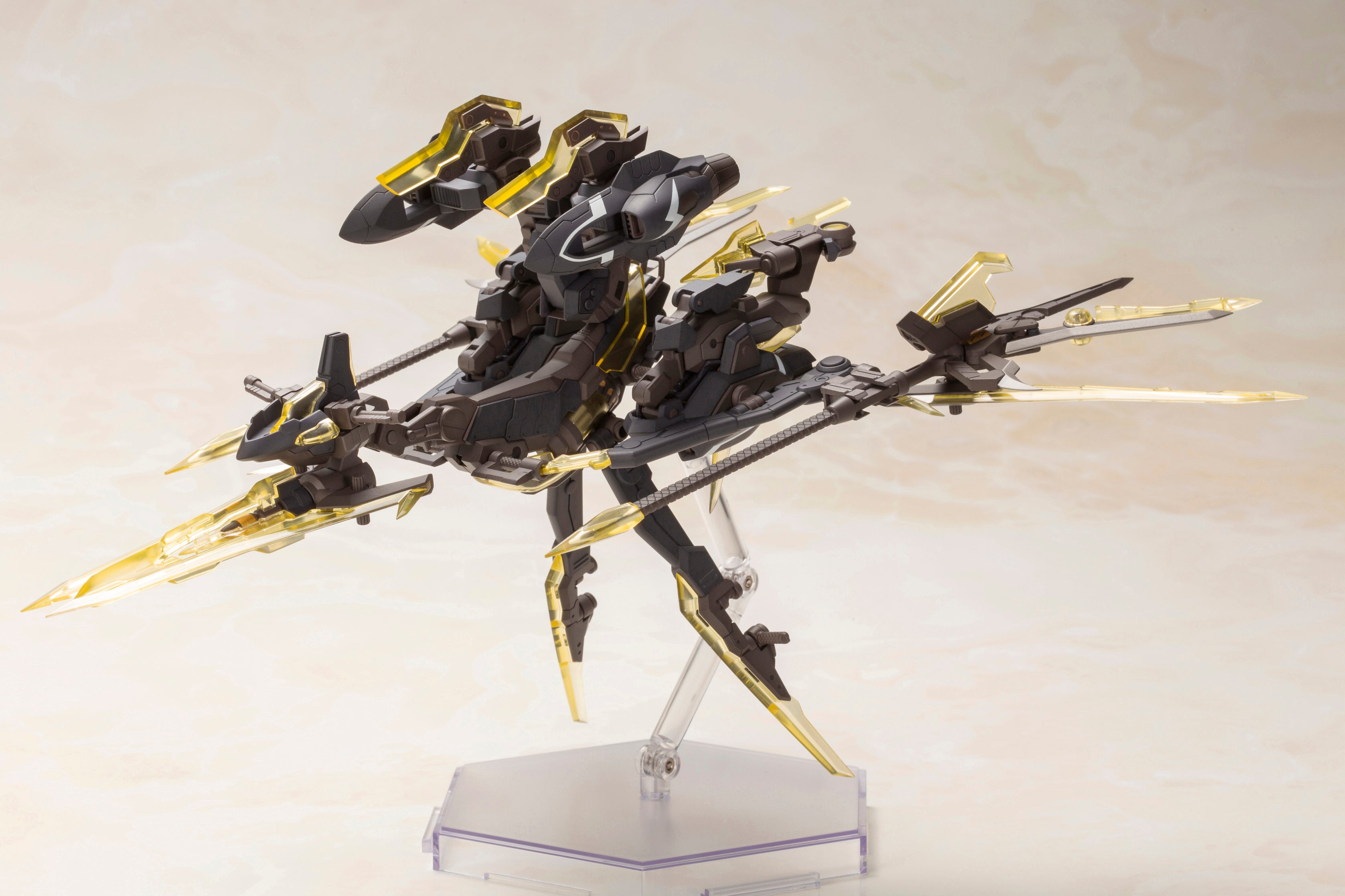 FRAME ARMS GIRL HRESVELGR=ALBAS