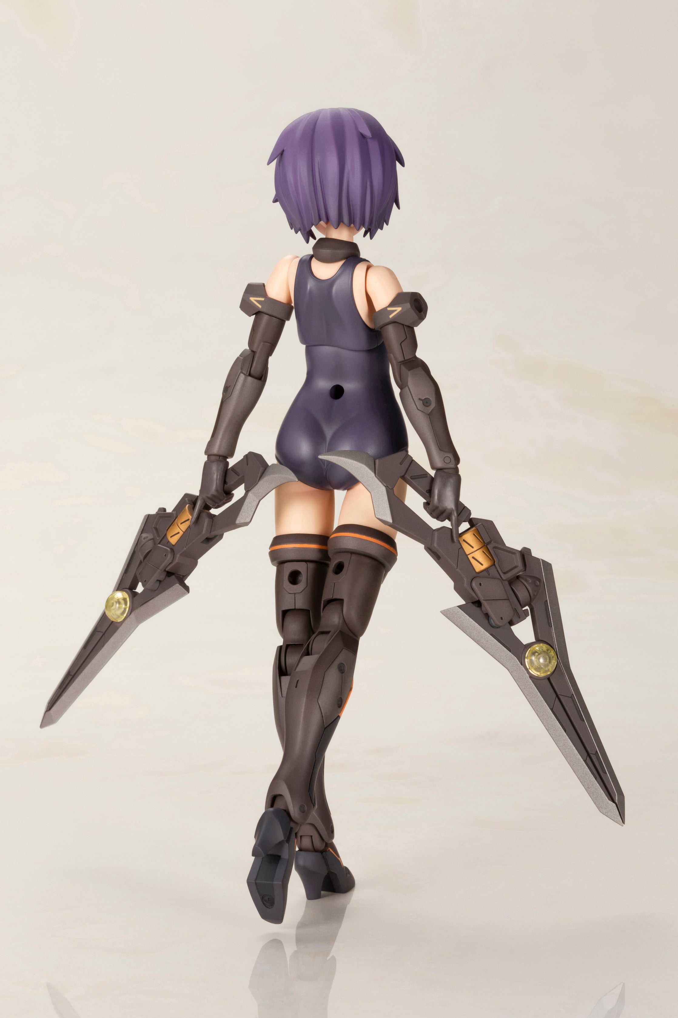 FRAME ARMS GIRL HRESVELGR=ALBAS